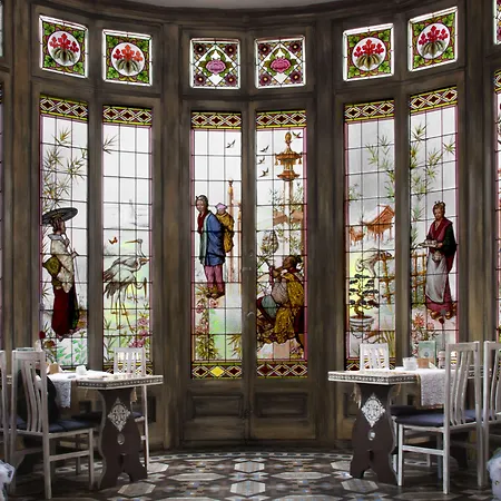 Bed & Art