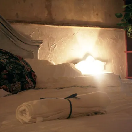 Vandrerhjem Bed & Art