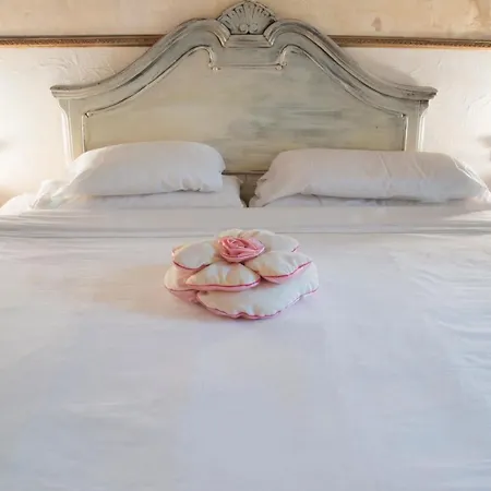 بيت شباب Bed & Art برشلونة